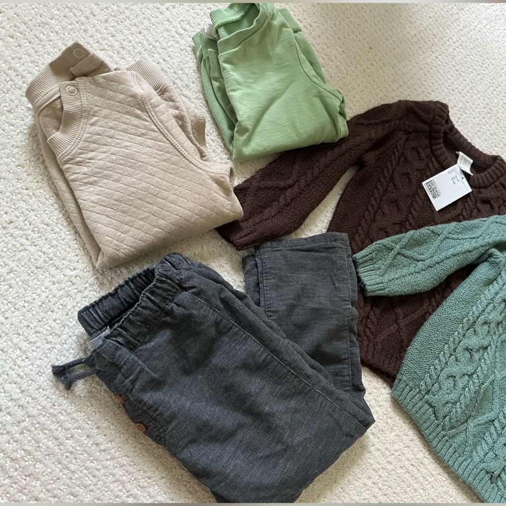 H&M sweatshirts + sweaters + pants - Picture 3 of 4